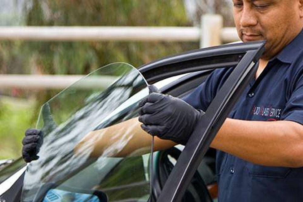 SideBack Glass Replacement